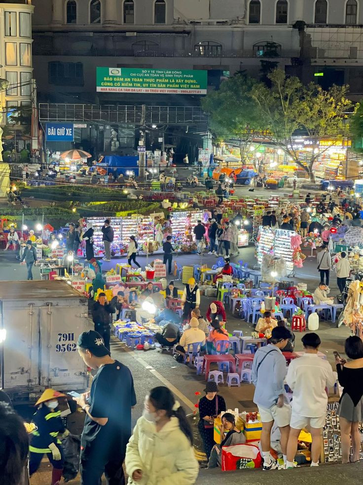 Chợ đêm đà lạt